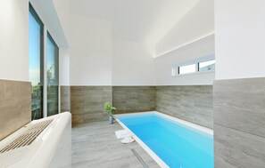 Indoor pool, outdoor pool - Beautiful Home in Lembruch/dümmer See With Indoor Swimming Pool, Outdoor Swimming Pool and Wifi (Lembruch)