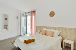 1 camera, Wi-Fi, lenzuola