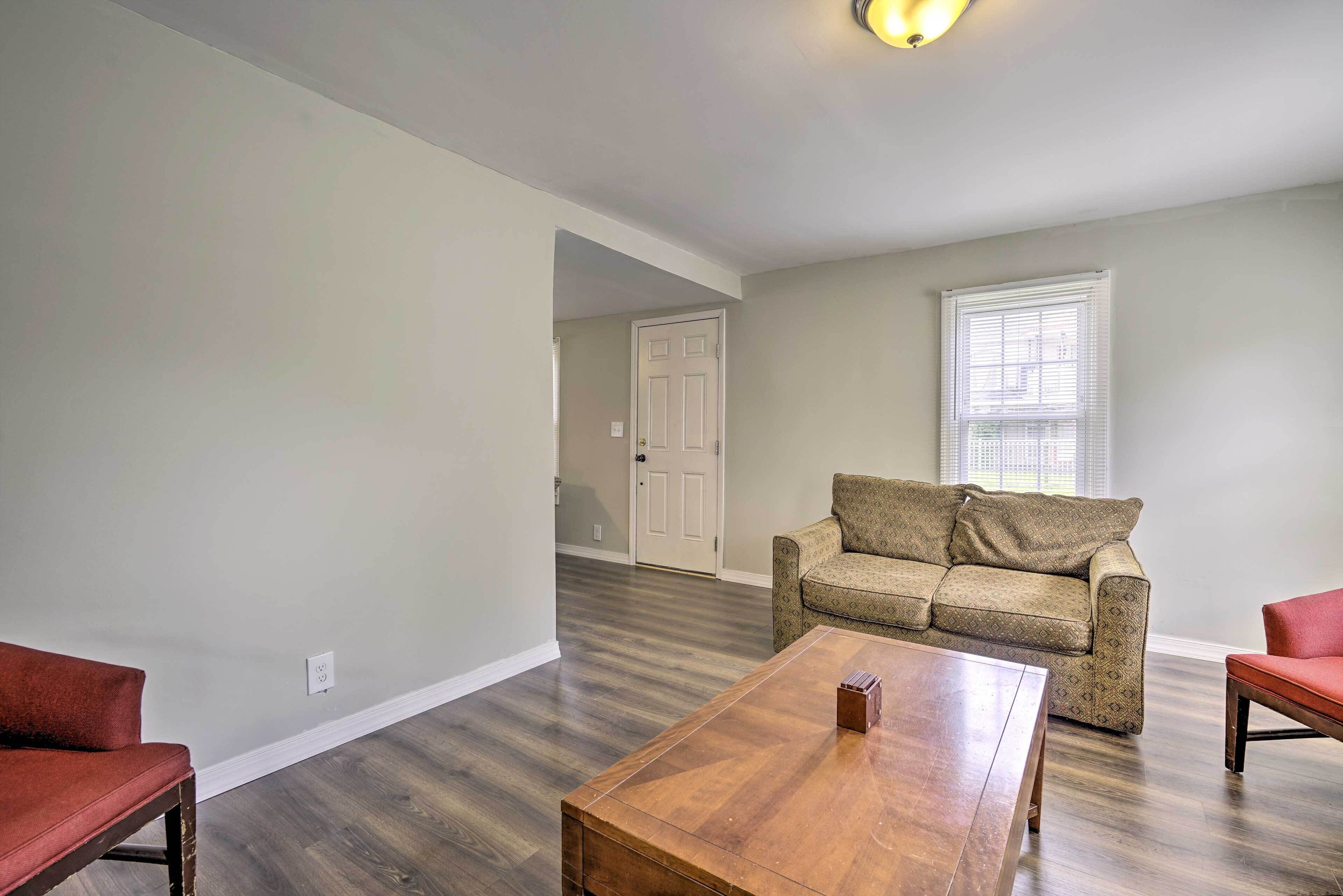 Family-Friendly Millville Home < 8 Mi to Town