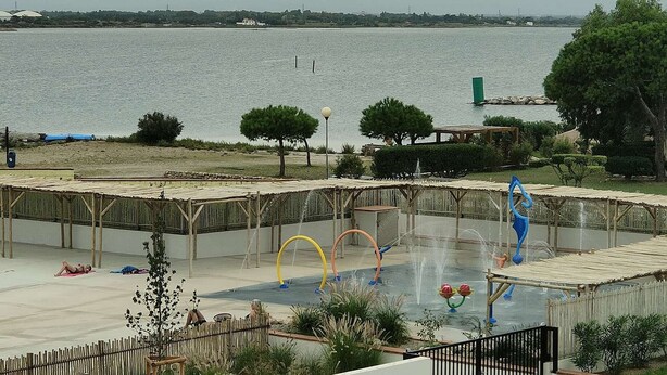Pool - 3-room apartment with balcony and parking, pool access, sports areas (Le Barcarès)