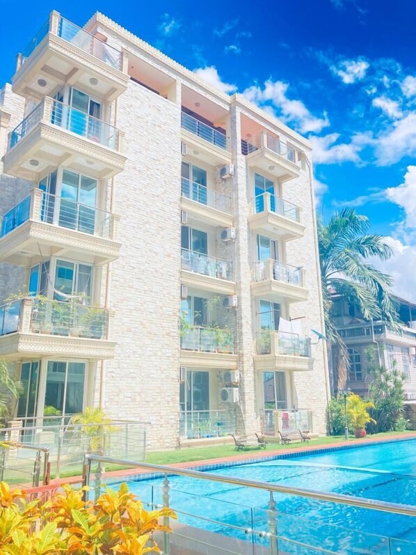 Front of property - Serene Oysterbay Apartment (Dar es Salaam)