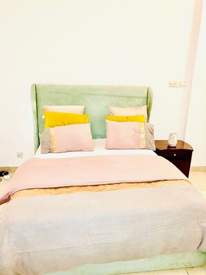 Leilighet – comfort | 3 soverom, individuelt innredet, skrivebord og skrivebord for bærbar PC