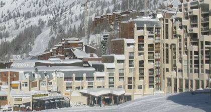 Studio zentral im Skigebiet, 4 Pers., direkt an den Pisten, nahe Sportaktivitäten