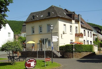 Das Ferienhaus am Moselufer mit der Ferienwohnung "Bonita".