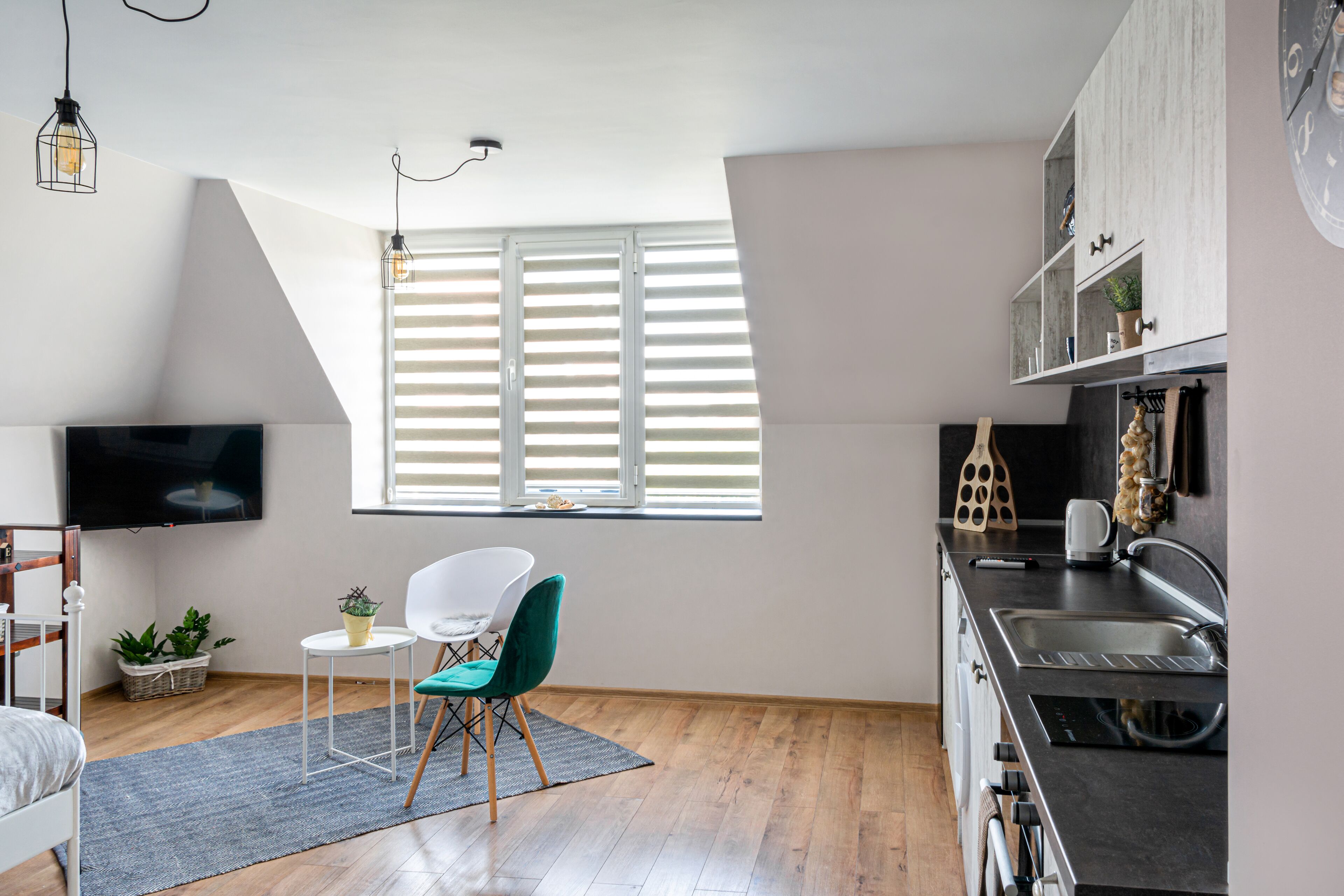 Réfrigérateur, four, cafetière/bouilloire