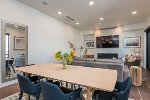 Dining - Stunning Condo in Downtown Ketchum with Covered Deck (Ketchum)
