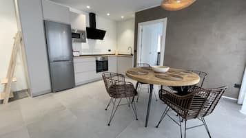 Superior Apartment | Private kitchen | Full-sized fridge, microwave, oven, stovetop