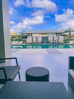 Outdoor pool - AZRA Bacolod at Mesavirre - Deluxe Studio Unit with Pool and Gym (Bacolod City)