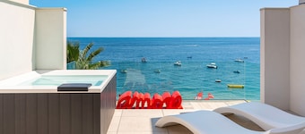 Marvelous Chic apartment with Jacuzzi and majestic sea view in Letojanni - DiCasaInSicilia