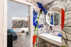 Shower, hair dryer, towels - Marvelous Chic apartment with Jacuzzi and majestic sea view in Letojanni - DiCasaInSicilia (Letojanni)