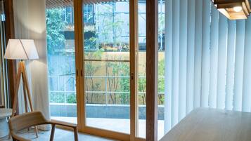 SORA | In-room safe, iron/ironing board, free WiFi, bed sheets