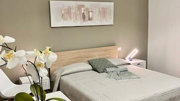 1 camera, una scrivania, ferro/asse da stiro, accesso a Internet