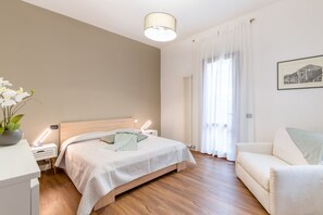 1 bedroom, desk, iron/ironing board, Internet