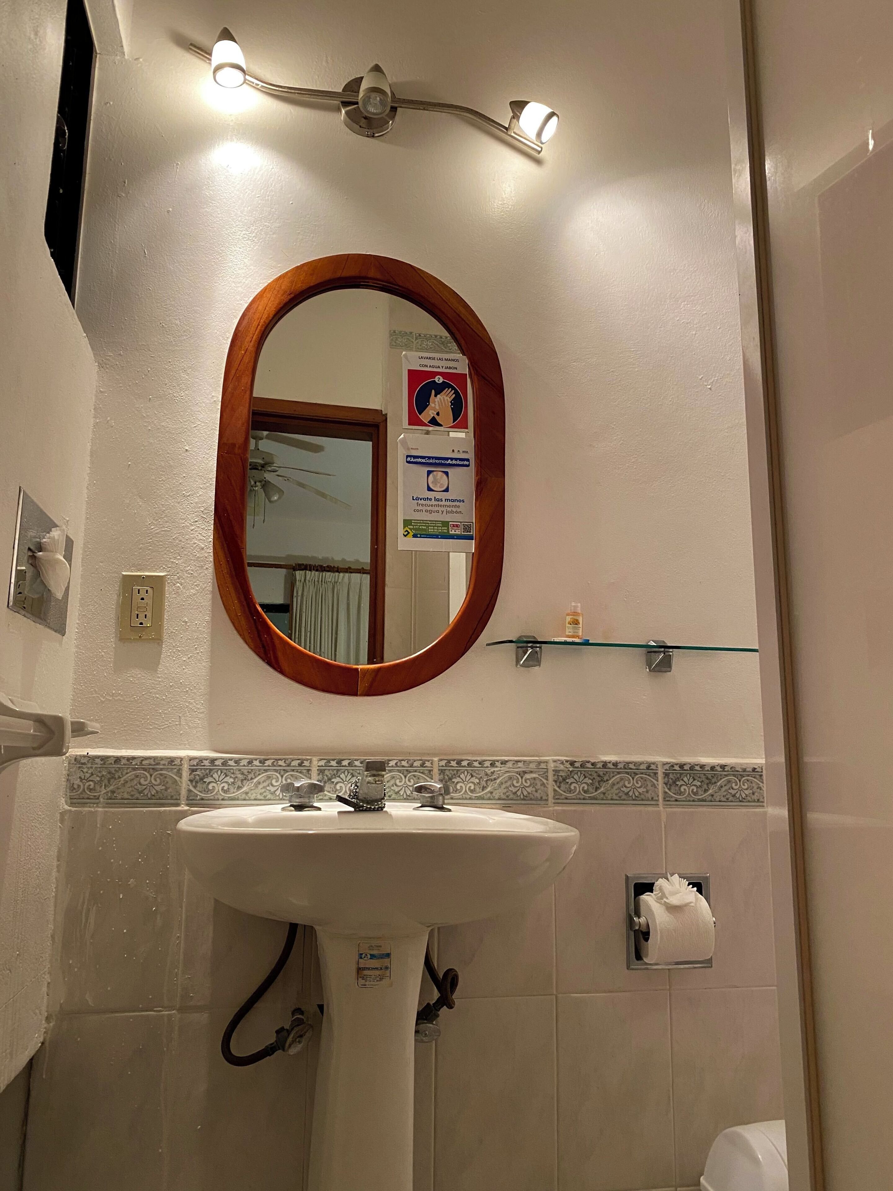 Family Apartment, 2 Bedrooms, Balcony, Beach View | Bathroom