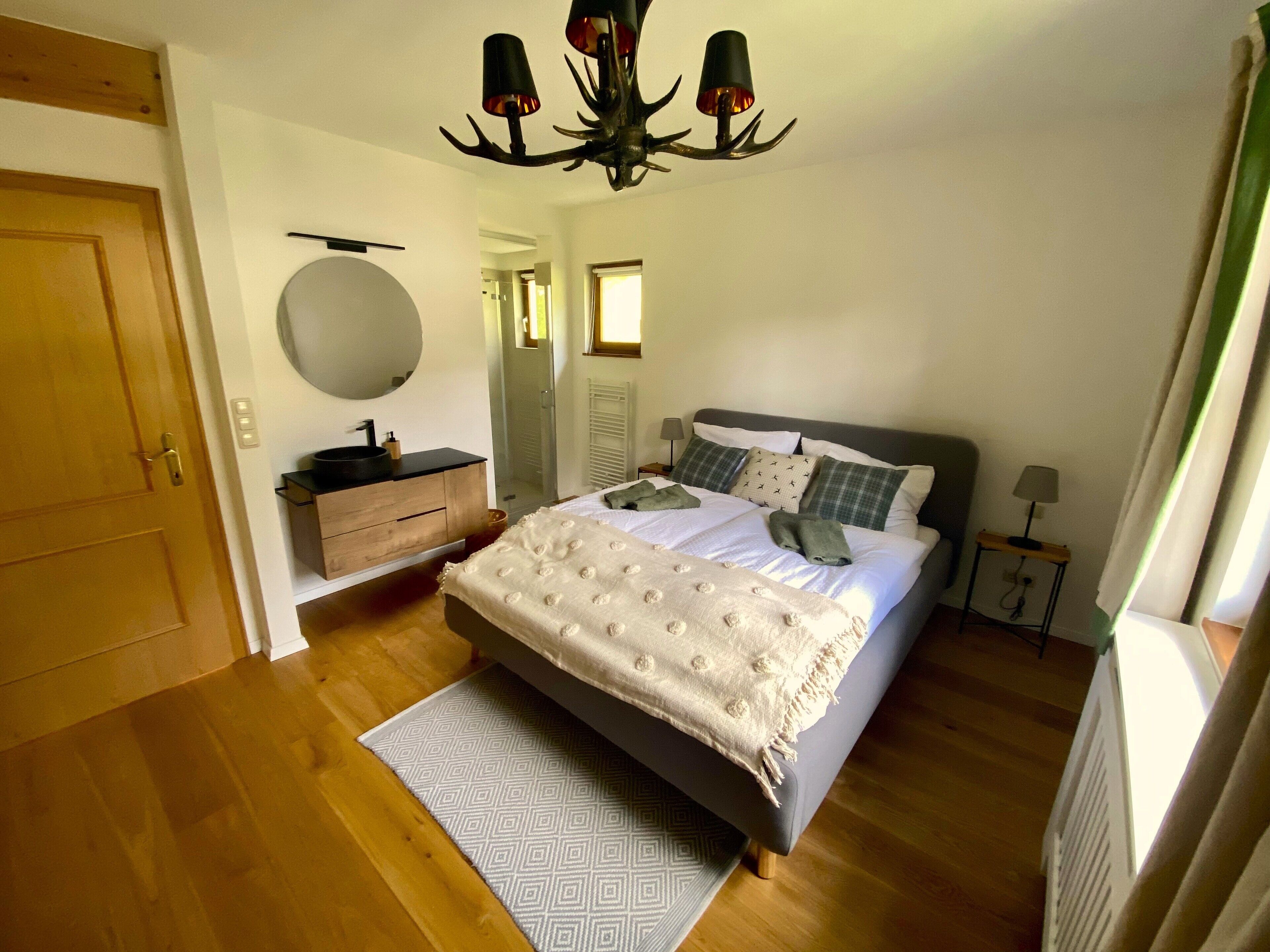 Haus Grundlsee mit Einzigartigem Seeblick