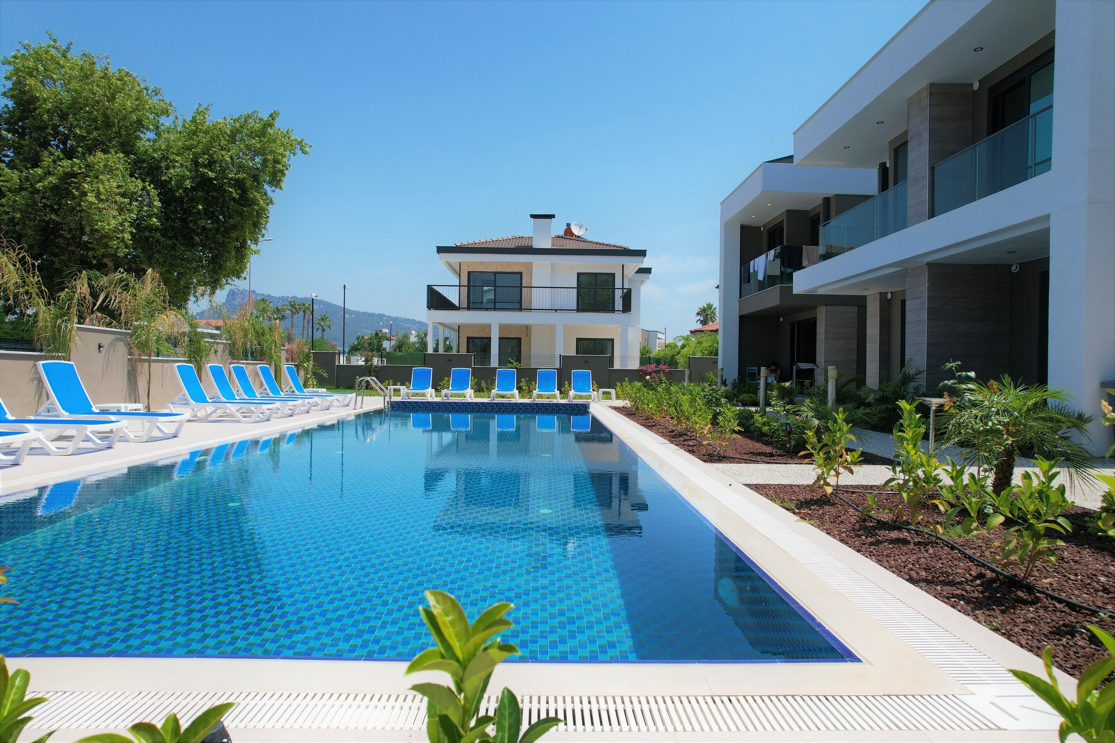 2 min from the sea!!!