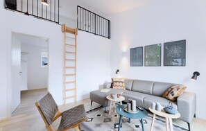 House | Living room | Smart TV