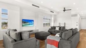 TV, ping pong - The Manor with spa in Cowes (Cowes)