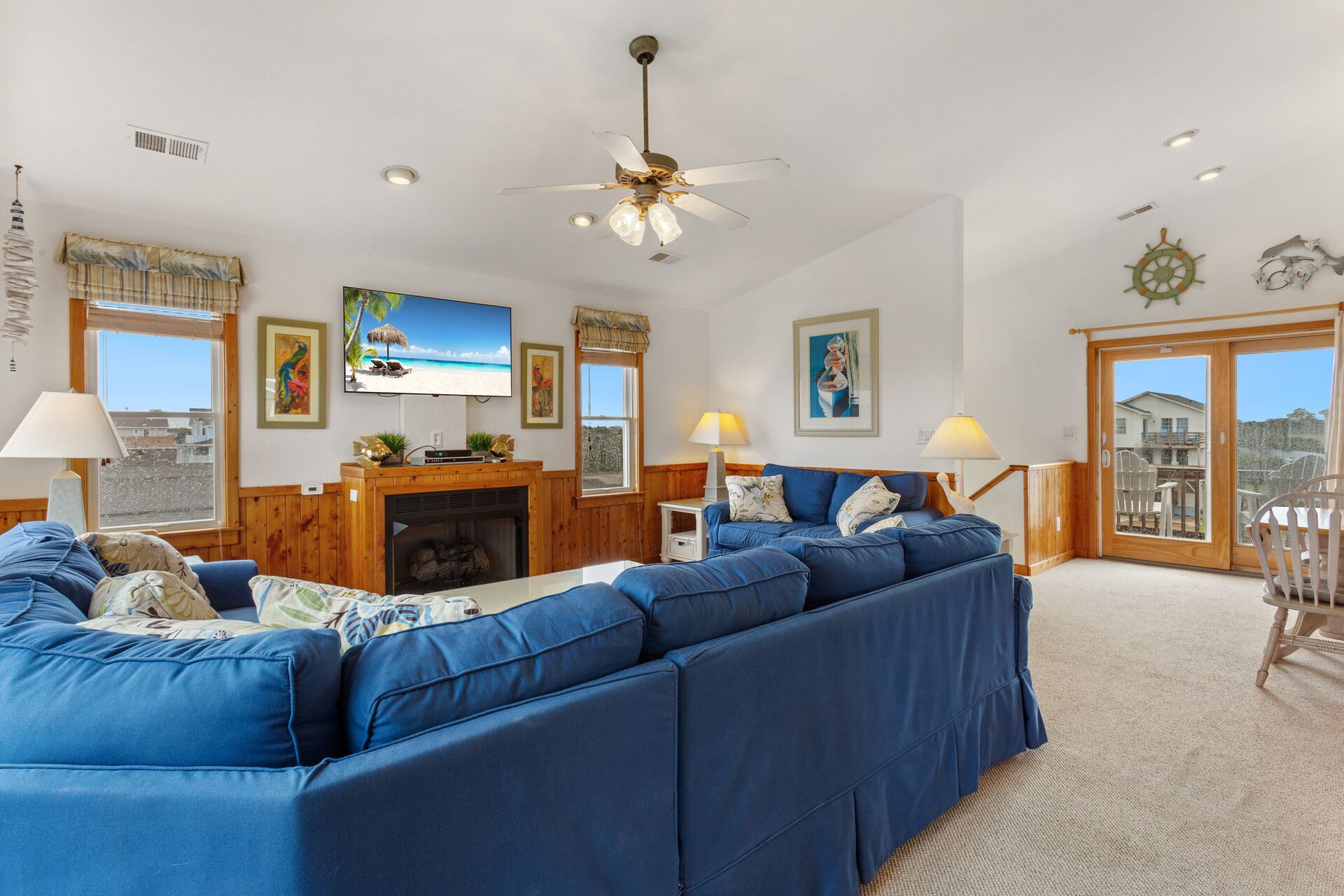 6151 Once Upon a Tide * Beach Across the Street