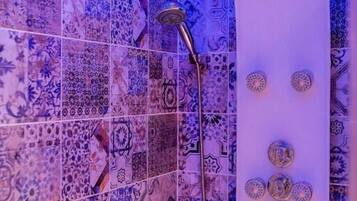 Deluxe tweepersoonskamer | 1 slaapkamer, verduisterende gordijnen, geluiddichte muren, babybedden