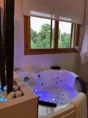 Haartrockner, Seife, Shampoo, Toilettenpapier