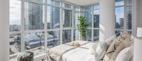 Luxury Apartment, 2 Bedrooms, Balcony, Lake View | 2 bedrooms, individually decorated, individually furnished, desk