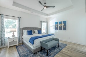 4 bedrooms, iron/ironing board, free WiFi, bed sheets