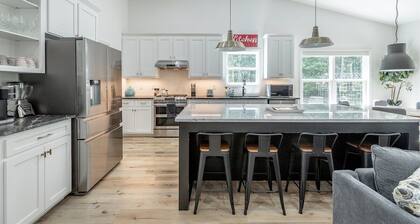 Cloudland Summit | Hot Tub + Grill | Dog Friendly