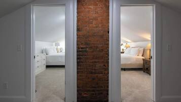 3 slaapkamers, een strijkplank/strijkijzer, wifi, beddengoed