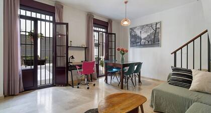 Pet-Friendly Holiday Apartment with Shared Rooftop Terrace & Wi-Fi