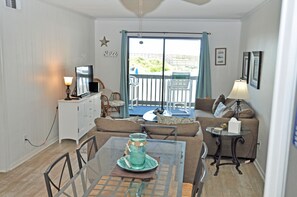 Smart TV, DVD player - Oceanview 2B/2B SC110 Updated Condo with Private Beach Walkway and Pool (North Myrtle Beach)