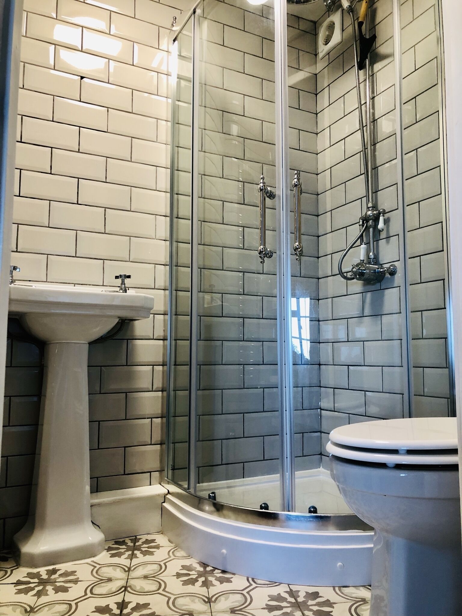 Bedroom 3 en-suite.