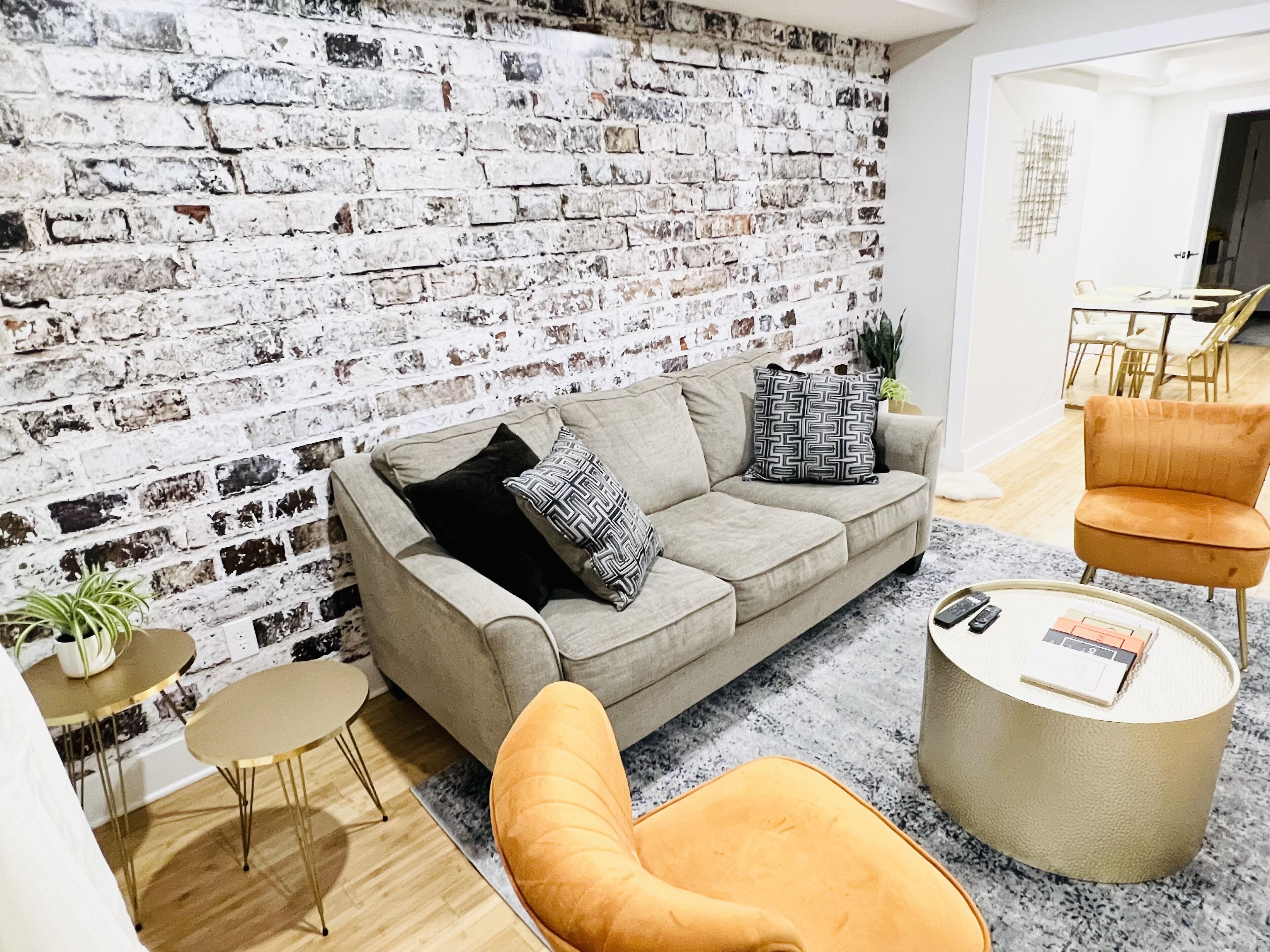 Upscale 4BDR Rowhouse @ Popular H Street Corridor+ Private Outdoor Seating Space