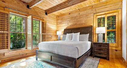 Lake Adger Lakefront, Hot Tub - Big Cat Mountain House by Carolina Properties