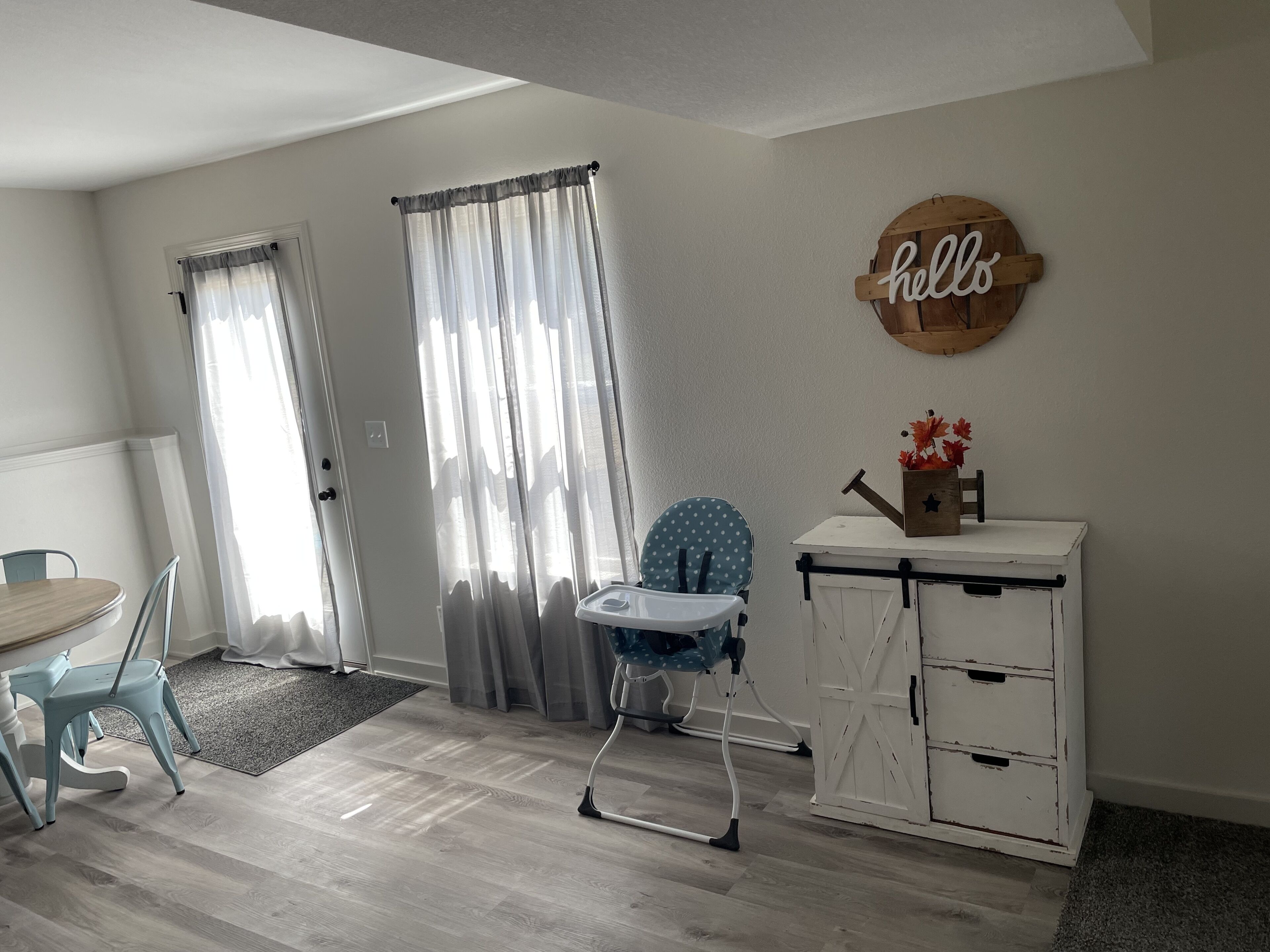 Spacious-Close to Everything-5 bedroom house