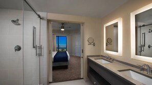Combined shower/tub