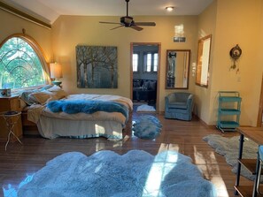 7 quartos, escrivaninha, ferros/tábuas de passar roupa