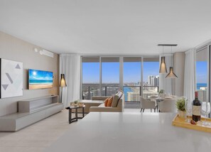 TV, offices - High-Floor with Stunning Views|Luxury Condo| Pools (Hollywood)