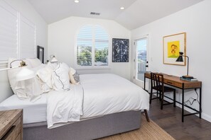 3 عدّة غرف نوم وواي فاي وملاءات أسرّة