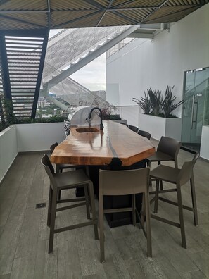 Outdoor dining