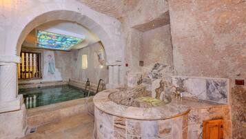 Executive Suite, Private Pool | Egyptian cotton sheets, premium bedding, minibar, in-room safe
