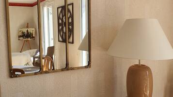 2 chambres, bureau, Wi-Fi gratuit, draps fournis