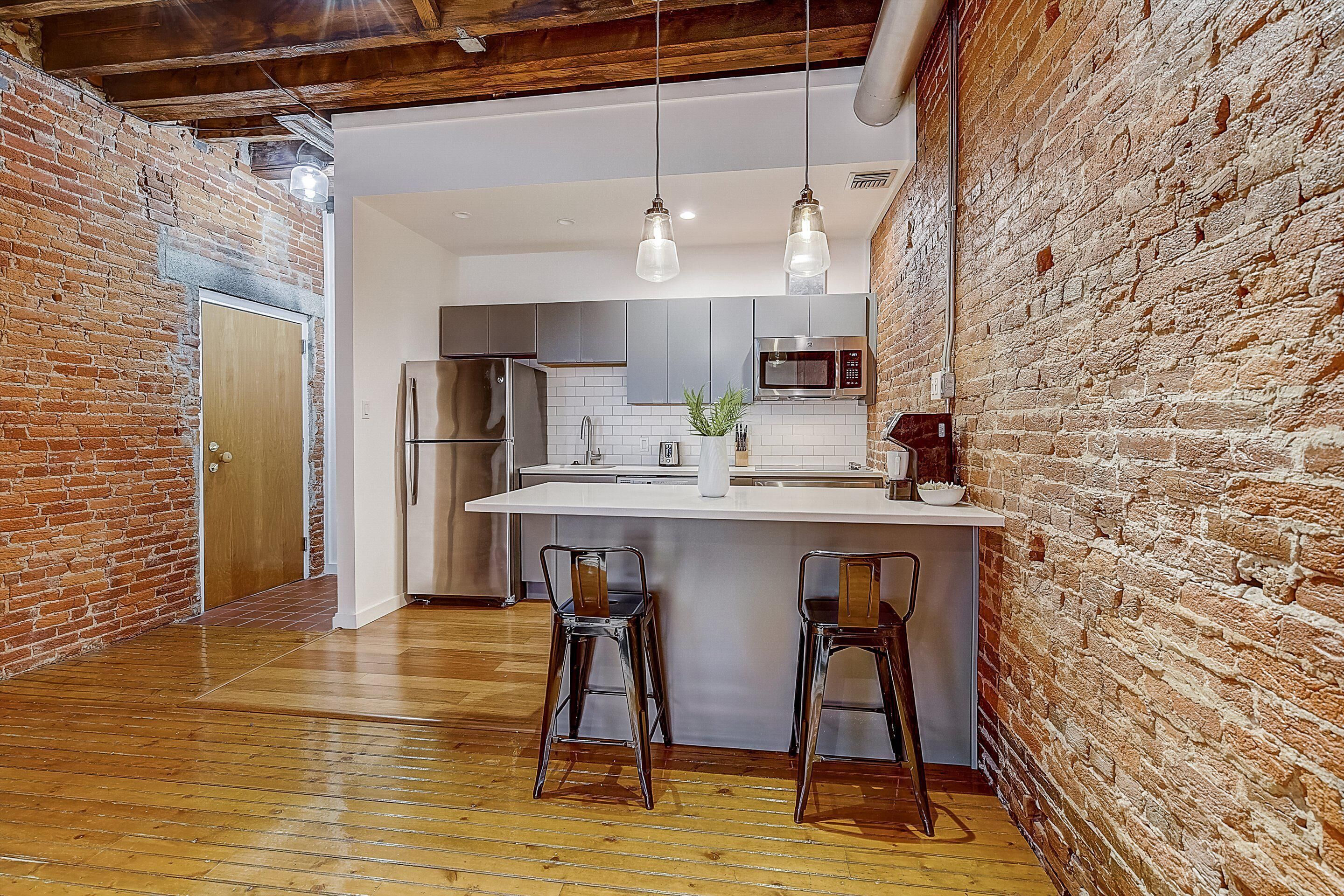 Frontdesk | Bright + Open 1 BR Lofted Apt