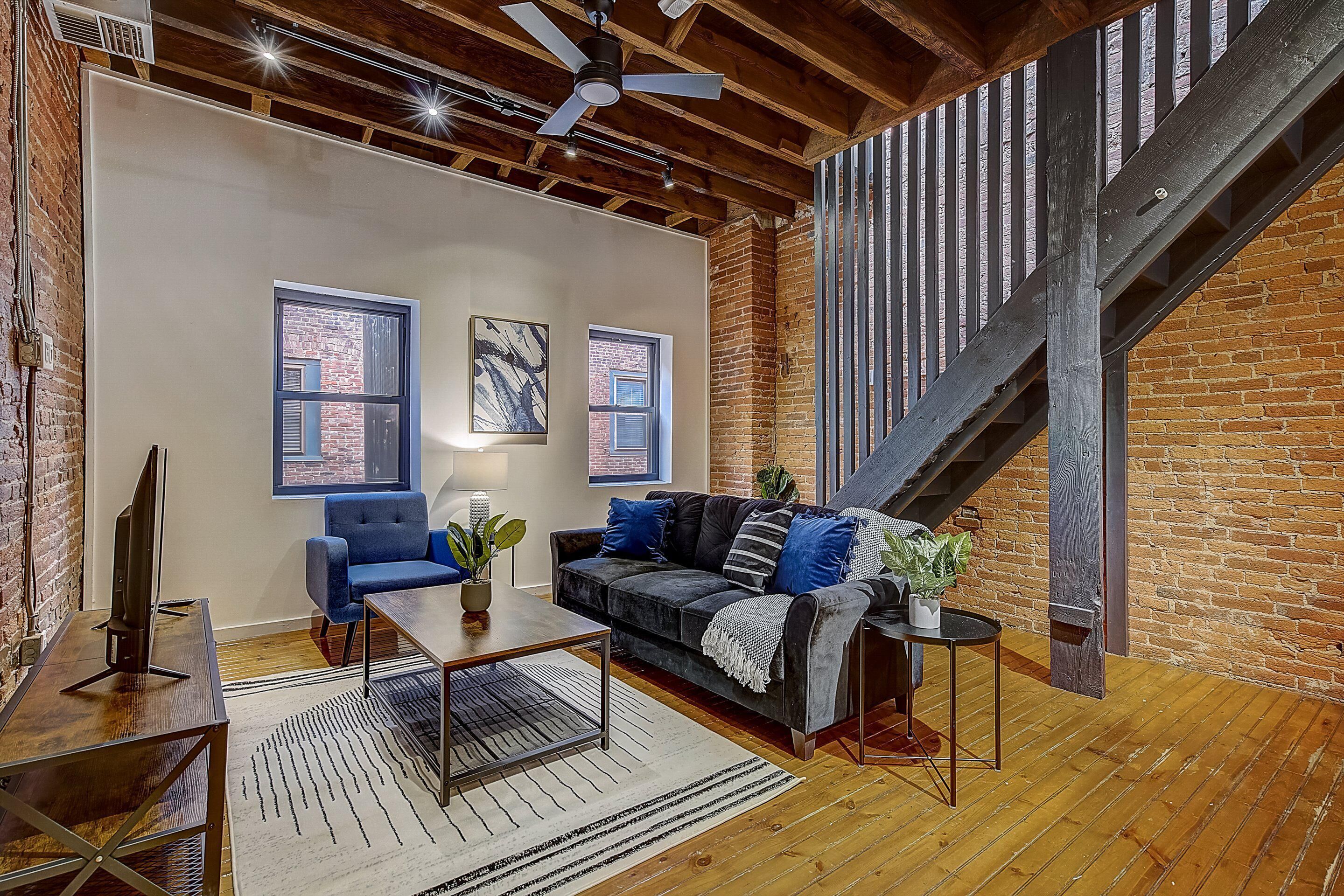 Frontdesk | Bright + Open 1 BR Lofted Apt