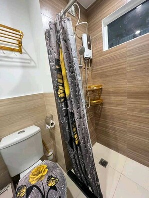 Duschwanne, Bidet
