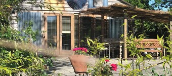 SLEEPS 10-14 - FIVE Bed Rural Oak Framed Home with 3 Studios