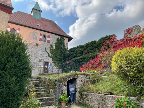 Exterior - Newly renovated vacation apartment above the Pegnitz valley (Vorra (Pegnitz))