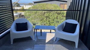 Property grounds - Luxury on Bayview Wifi Linen included (Inverloch)
