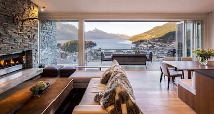 Villa Antrim | Lake Views, Gas Fire, Hot Tub