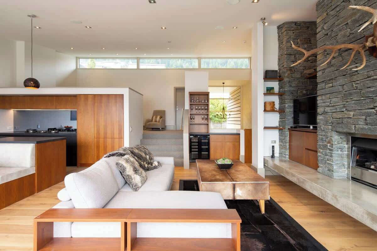 TV, fireplace, offices